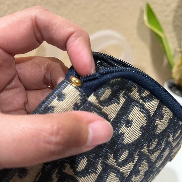 DIOR VINTAGE POUCH - Picture 9 of 11